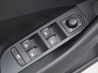Škoda Kamiq 1,5 TSI 110kW DSG Scoutline CZ SUV - Foto 18