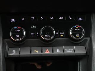 Škoda Karoq 1,5 TSI 110kW DSG Style Virtual SUV - Foto 23
