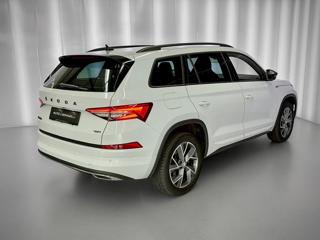 Škoda Kodiaq 2.0TDI DSG 4X4 SPORTLINE, ACC, KAMRA, EL. TAŽNÉ SUV - Foto 6