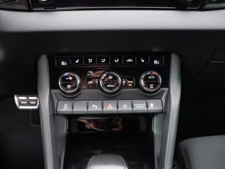 Škoda Karoq 2,0 TDI 4x4 DSG Sportline CZ SUV - Foto 16