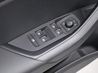 Škoda Karoq 2,0 TDI 4x4 DSG Sportline CZ SUV - Foto 12