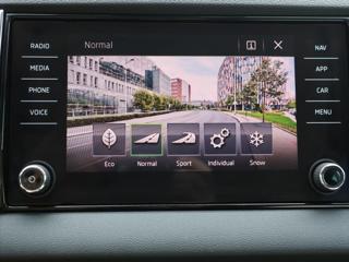 Škoda Karoq 2,0 TDI 110kW 4x4 DSG Style+ CZ SUV - Foto 26