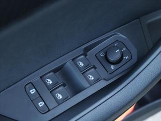 Škoda Karoq 2,0 TDI 4x4 DSG Sportline DPH SUV - Foto 17
