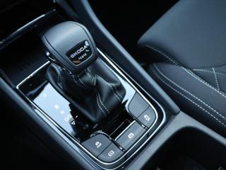 Škoda Karoq 2,0 TDI 4x4 DSG Sportline DPH SUV - Foto 32