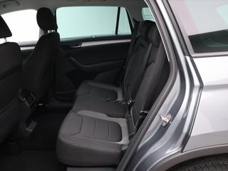 Škoda Kodiaq 2,0 TDI 147kW 4x4 DSG Tour DPH SUV - Foto 14