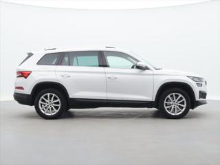 Škoda Kodiaq 2,0 TSI 140kW Style 4x4 DSG CZ DPH SUV - Foto 8