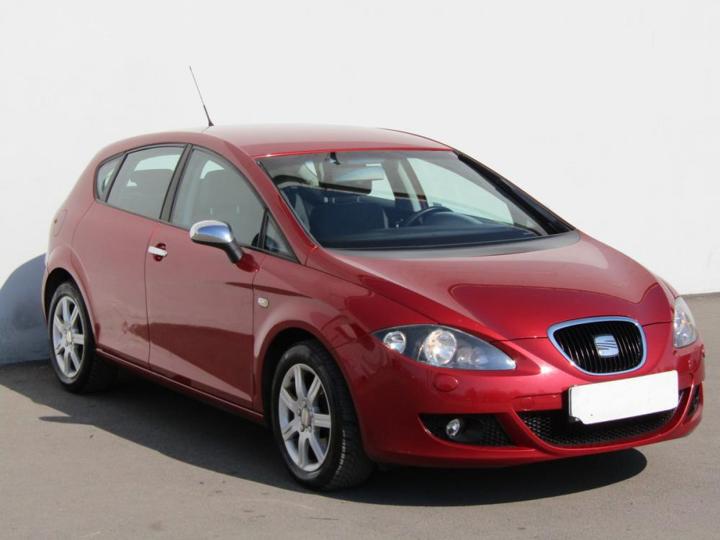 Seat Leon - ilustrační obrázek