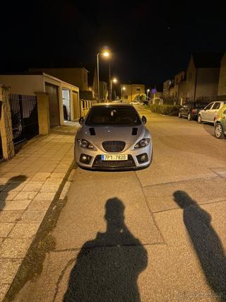 Seat Leon 2,0 Cupra hatchback - Foto 9