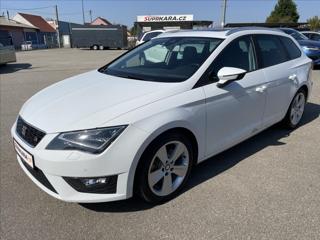 Seat Leon 2.0 TDi 135kW FR ACC*Panorama Lane-& Side-Assist*Vyhř.  Sedadla*Servisní historie! kombi