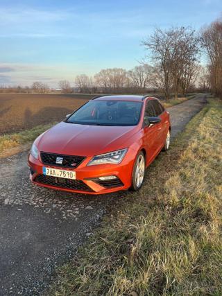 Seat Leon Cupra sedan