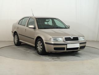 Škoda Octavia 1.6 75kW hatchback