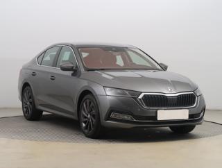Škoda Octavia 1.5 TSI e-tec 110kW hatchback