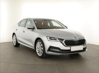 Škoda Octavia 1.5 TSI e-tec 110kW hatchback