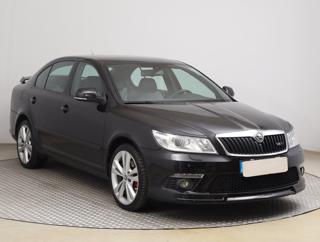 Škoda Octavia RS 2.0 TSI 147kW hatchback