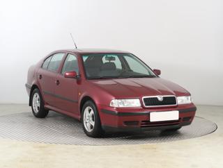 Škoda Octavia 1.8 20V 92kW hatchback