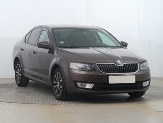 Škoda Octavia 1.6 TDI 81kW hatchback