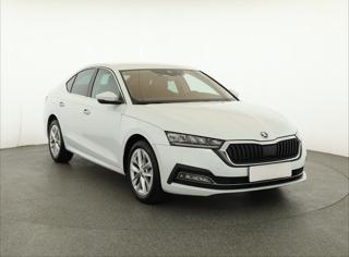 Škoda Octavia 1.5 TSI e-tec 110kW hatchback