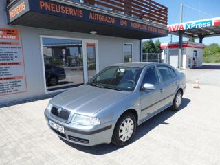 Škoda Octavia 1.6i 75 kW KLIMA, ASR hatchback