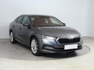 Škoda Octavia 1.5 TSI e-tec 110kW hatchback