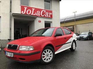 Škoda Octavia 1,8 20V 92kW TOP hatchback
