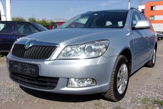 Škoda Octavia 1,2   TSI Elegance AT-ŠVÝCARSKO kombi