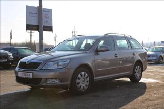 Škoda Octavia 1,6 i  ELEGANCE, VÝHŘEVY kombi