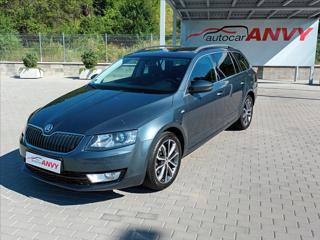 Škoda Octavia 1,4 TSI Edition,SERVISKA,XENON kombi