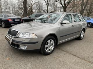 Škoda Octavia 2,0 TDI Elegance,SERVISKA kombi