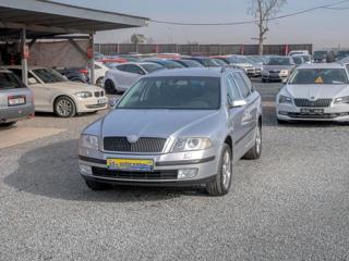 Škoda Octavia ČR 2.0TDI 103KW 4x4 – VÝBAVA kombi