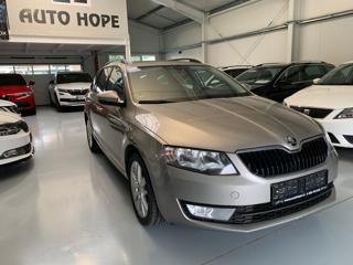 Škoda Octavia combi 1,6 TDi Elegance kombi