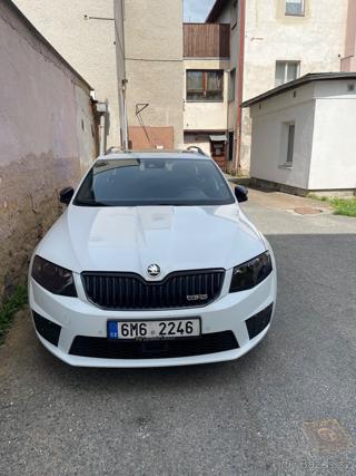 Škoda Octavia 2,0   TDi,RS,DSG,navi kombi