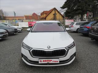 Škoda Octavia 2,0 TDI DSG Led First Edition kombi