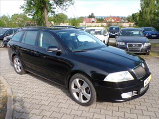 Škoda Octavia 1,8 TSI  XENON,NAVI,TAŽNÉ ZAŘ. kombi