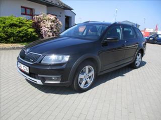 Škoda Octavia 2,0 TDi 135kw DSG Scout Xen GP kombi
