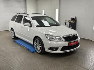 Škoda Octavia 2,0 TSI 147 KW RS Combi kombi