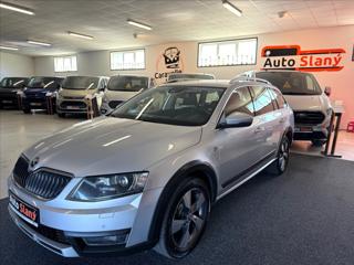 Škoda Octavia 2,0 TDI Scout 135kW DSG kombi