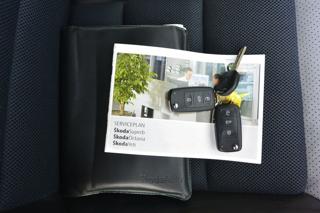 Škoda Octavia 2.0TDi RS DSG kombi - Foto 31