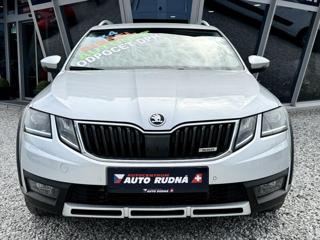 Škoda Octavia Scout 2,0 TDI 4x4 Automat kombi - Foto 4