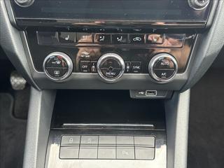 Škoda Octavia 2,0 TDI 150PS Style M/T kombi - Foto 26