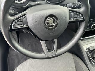 Škoda Octavia 2,0 TDI 150PS Style M/T kombi - Foto 30