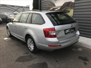 Škoda Octavia 1,6 kombi - Foto 6