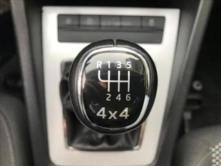 Škoda Octavia 1,6 kombi - Foto 14