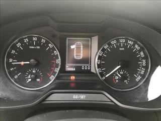 Škoda Octavia 1,6 kombi - Foto 12