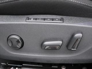Škoda Octavia 2,0 TDI 110kW DSG Style Sport kombi - Foto 20