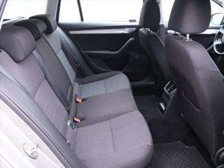 Škoda Octavia 1,6 TDI Ambition Klima Tempomat kombi - Foto 13