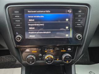 Škoda Octavia 2.0TSi 140kW DSG L&K 4x4 KŮŽE kombi - Foto 22