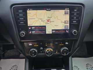 Škoda Octavia 2.0TSi 140kW DSG L&K 4x4 KŮŽE kombi - Foto 16