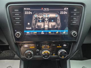 Škoda Octavia 2.0TSi 140kW DSG L&K 4x4 KŮŽE kombi - Foto 28