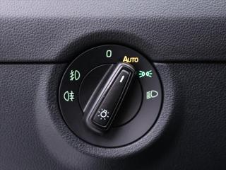 Škoda Octavia 1,6 TDI Ambition Xenon CZ DPH kombi - Foto 17