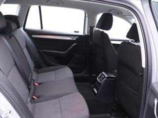 Škoda Octavia 1,6 TDI Ambition Xenon CZ DPH kombi - Foto 14